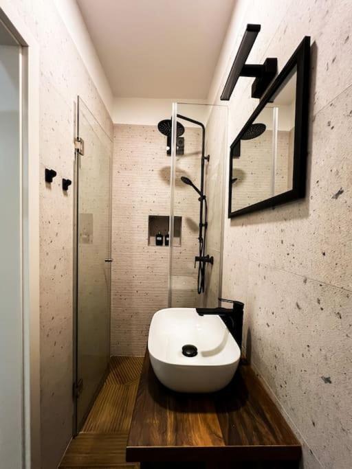 Studio Apartment Joanna Rijeka Exteriör bild