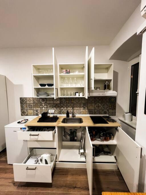 Studio Apartment Joanna Rijeka Exteriör bild